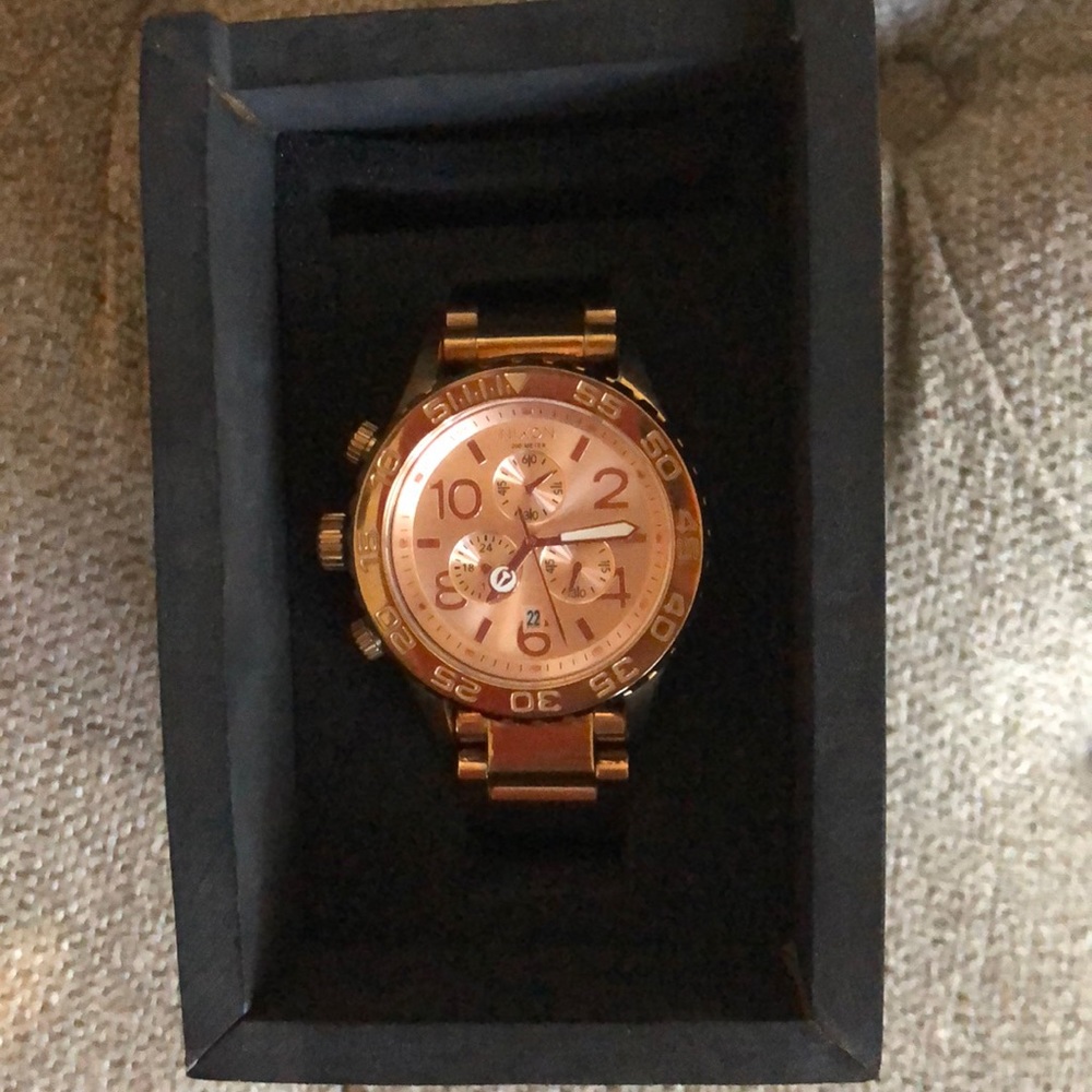 Nixon watch